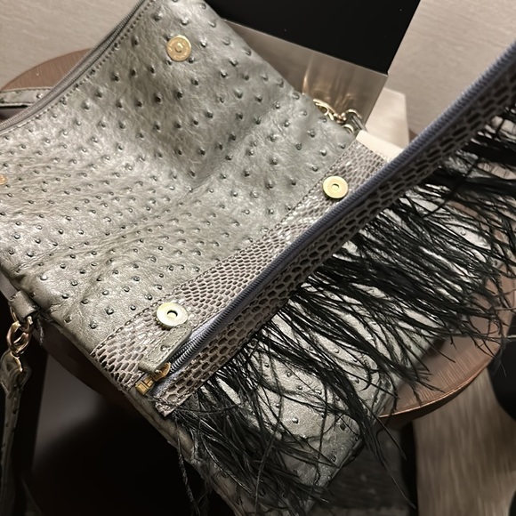 Crossbody - Picture 7 of 10